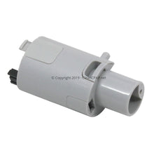 Load image into Gallery viewer, Zoey Heated Tube Adapter for Phillips Respironics Dreamstation and PR System One